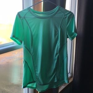 Medium mint athletic top